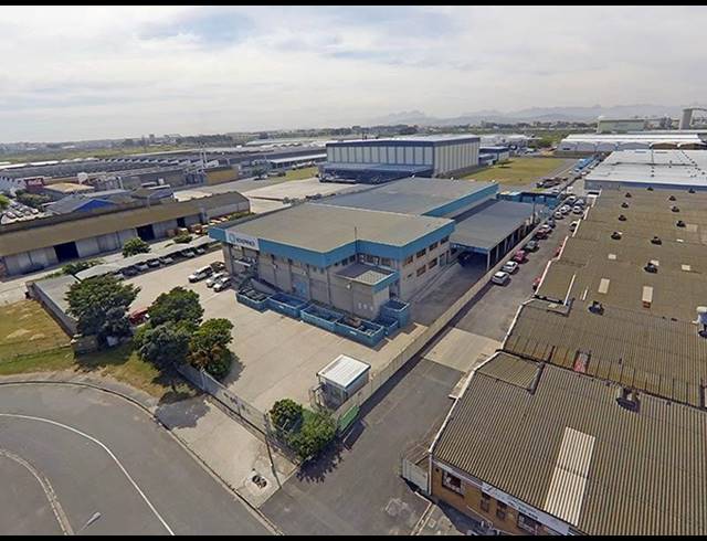 2,953M² FACTORY FOR SALE IN PAROW CENTRAL